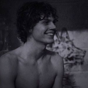 Meet your Posher, Fabiana de los angeles